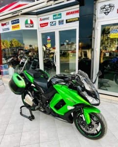 2016 Kawasaki Z1000SX 6