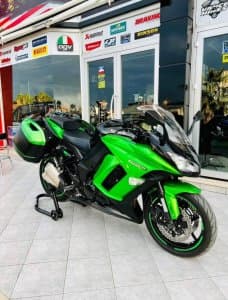 2016 Kawasaki Z1000SX 1